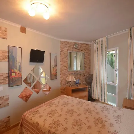 Torres De Yomely Апартаменты *